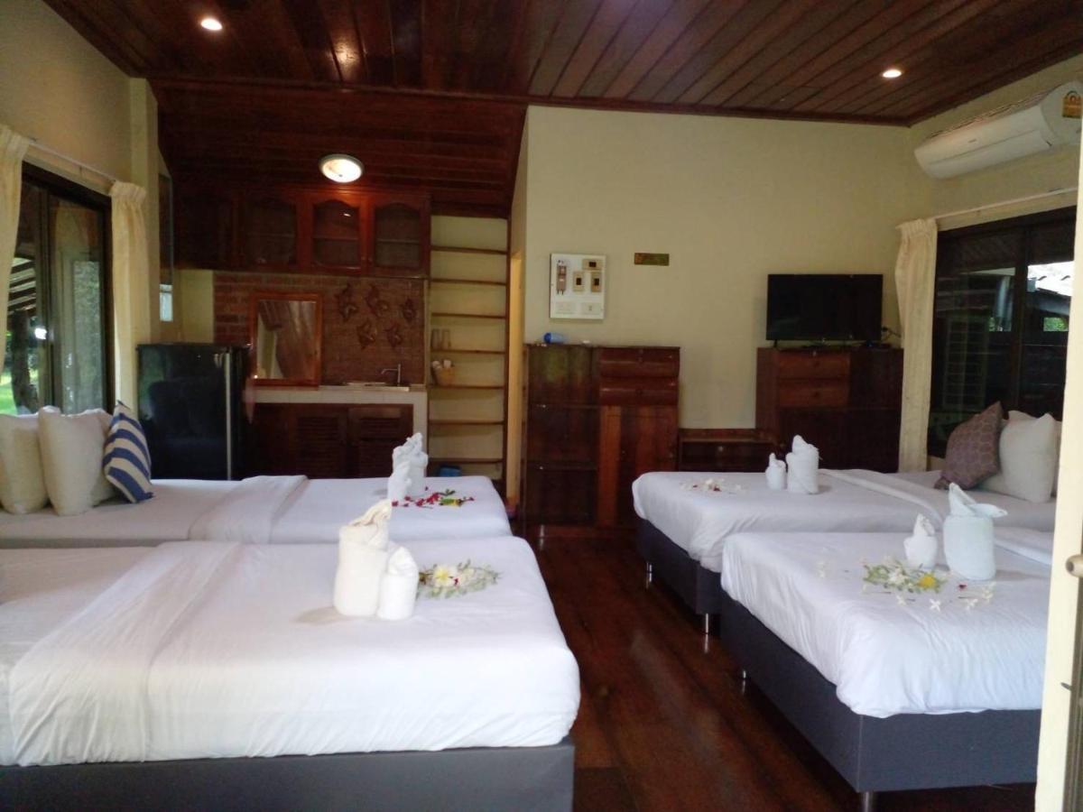 Baansuanleelawadee Resort Amphawa Εξωτερικό φωτογραφία