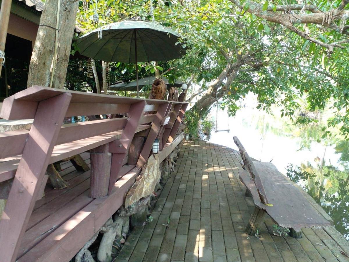 Baansuanleelawadee Resort Amphawa Εξωτερικό φωτογραφία